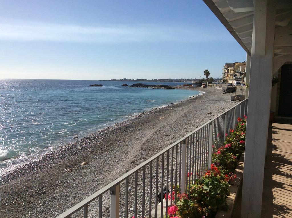 Taormina Stationhouse Apartment Exterior photo
